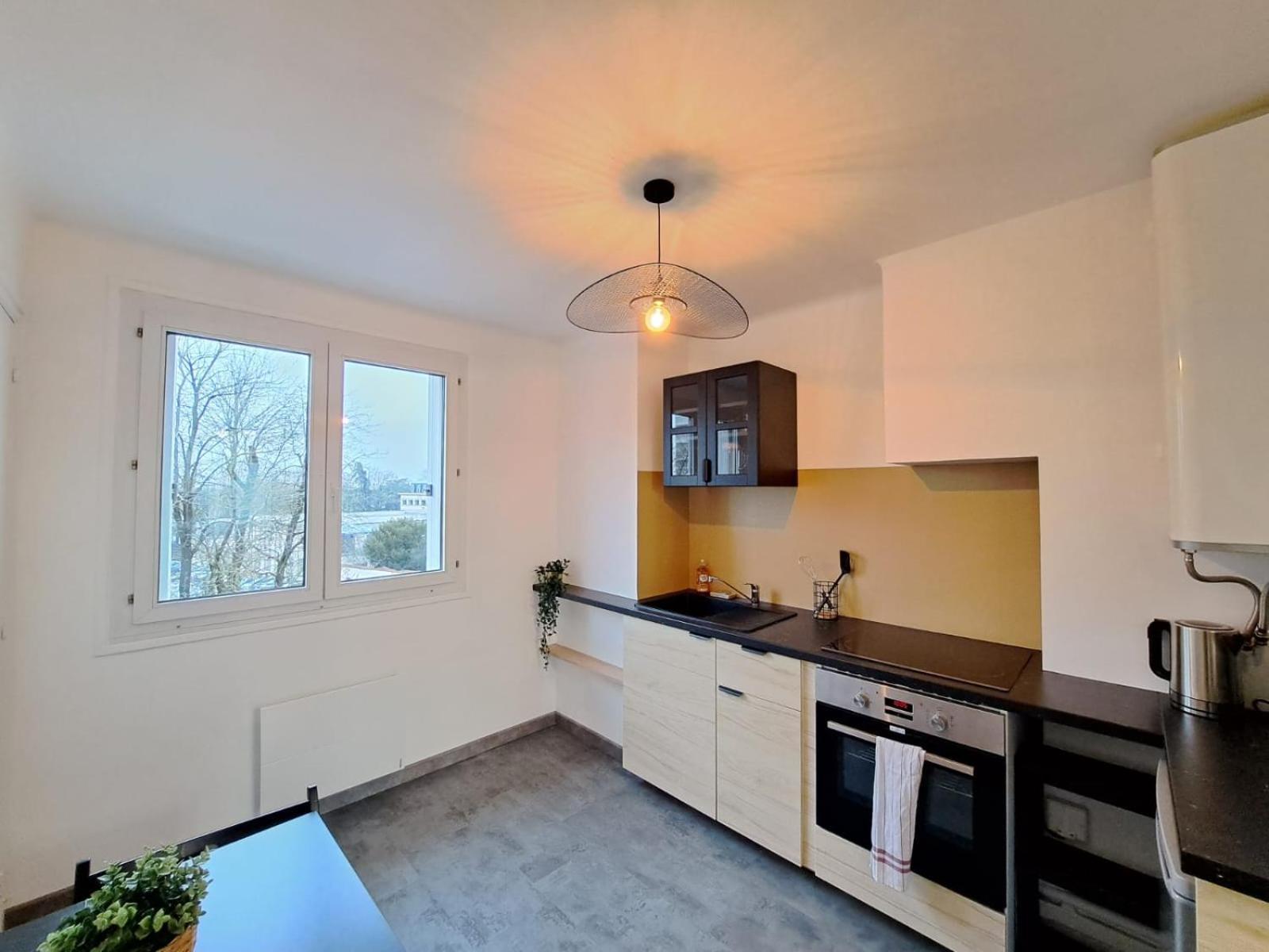 Appartement Cosy Au Coeur De Reims Eksteriør bilde
